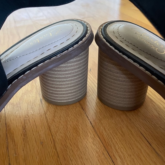 Clarks size 8.5 women’s peep toe sling back shoe - Picture 6 of 8